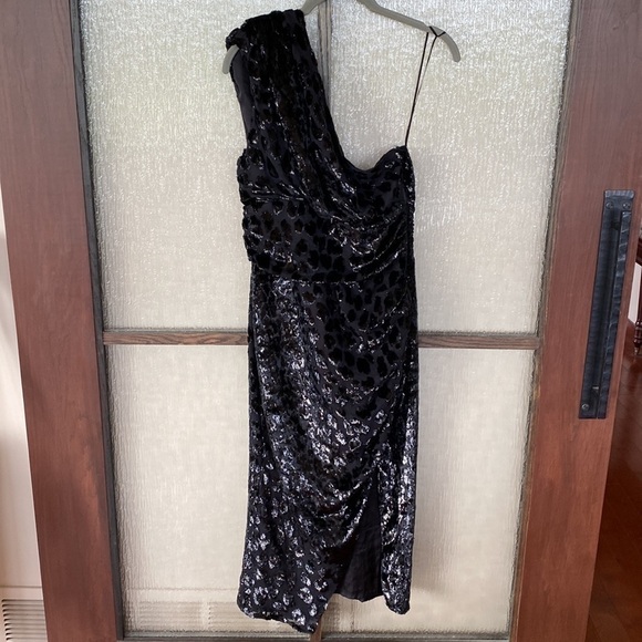 Dundas Revolve Hendrix Midi Dress in Black Size Small NWT - Picture 7 of 13